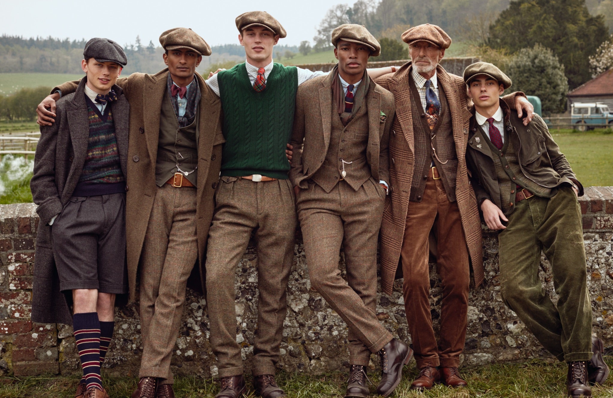 <strong>CROSS COUNTRY </strong><br/><span>The current collection of Polo Originals uses tweed as texture, creating a look that is drawn from classic menswear but combined with unexpected pieces of workwear - a twill vest, mended cords, cap-toe boots, and double-pronged belts</span><br/><rlmag_link href="https://www.ralphlauren.nl/en/search?cgid=brands-prl-ties-and-tweed-cg"><button class="shop-collection">Shop the Story</button></rlmag_link>