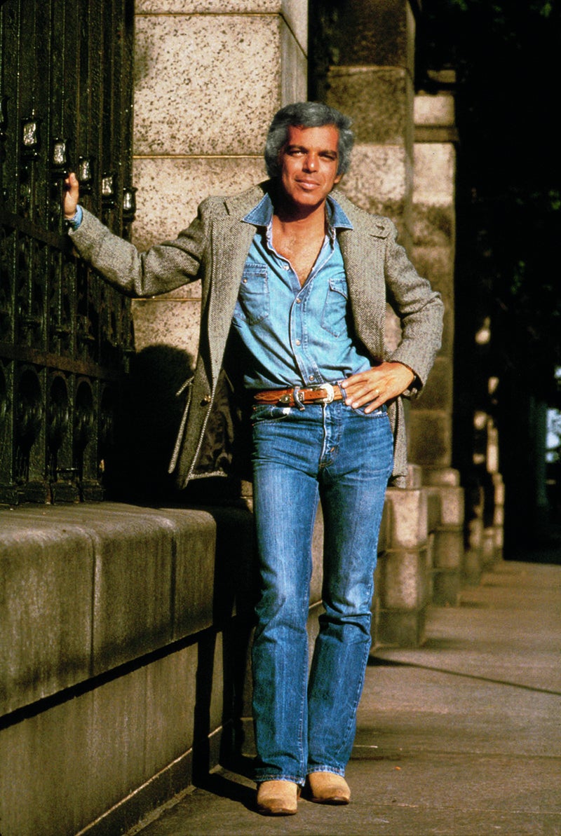 Ralph Lauren draagt ​​zijn iconische tweed jack bij Fifth Avenue, 1978