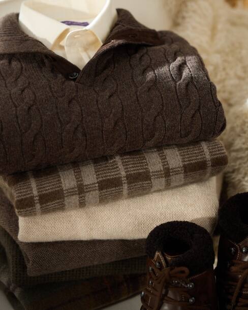 Cable-Knit Cashmere Mockneck Jumper